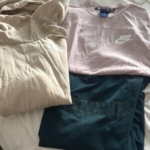 Nike Bundle Size Medium